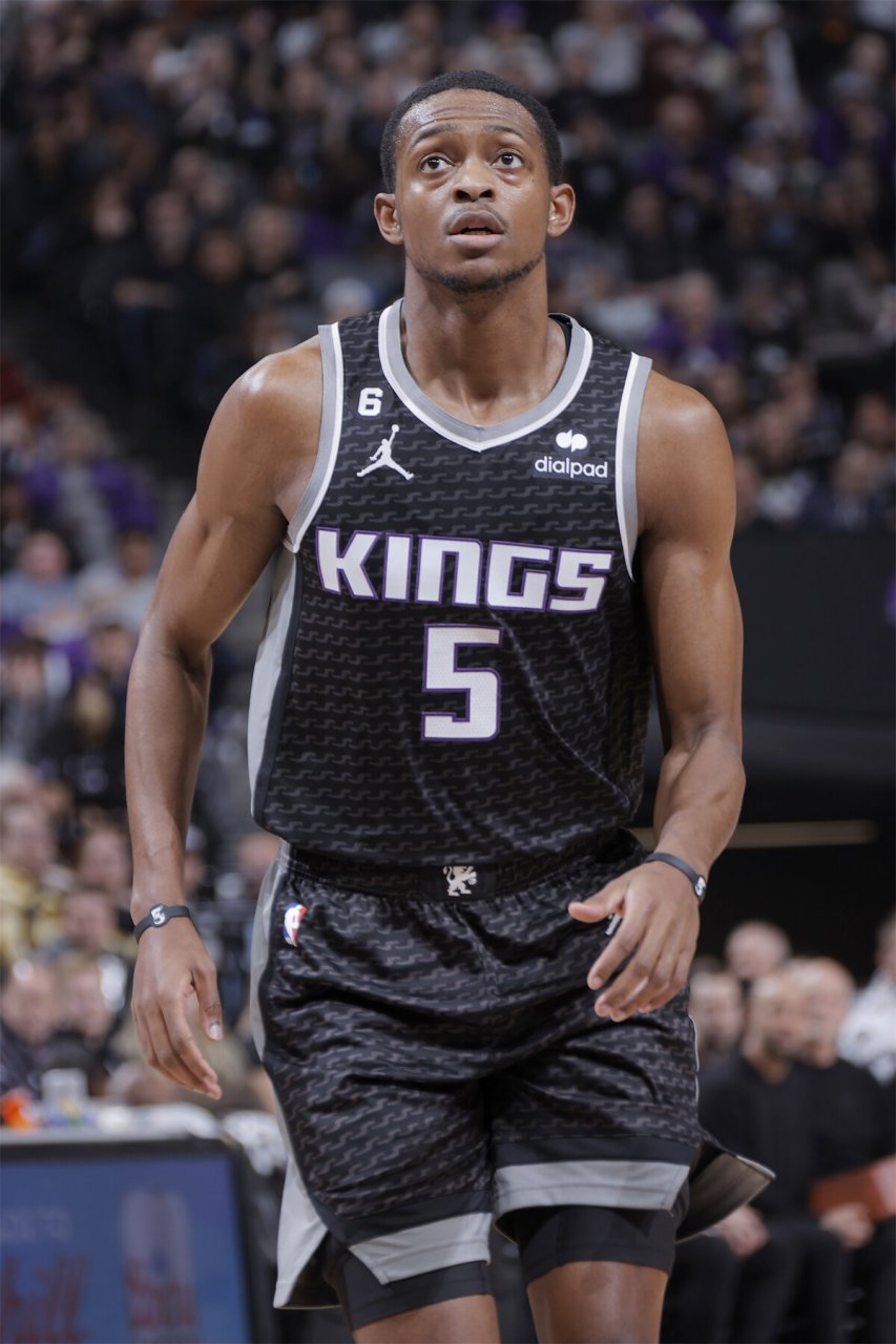 关于NBA季后赛关键时刻再迎强敌；萨克拉门托国王更衣室发声；主帅态度：话题不断；训练强度明显提升的信息