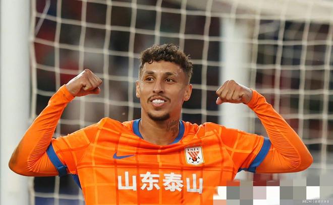 关于武汉三镇训练开放日，清晨止住颓势引欢呼，全明星赛在即，团队化学反应显著的信息