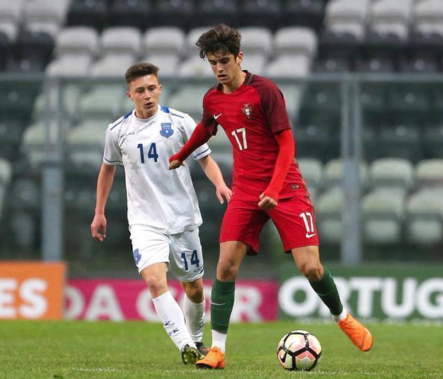 不安于室by卡比丘