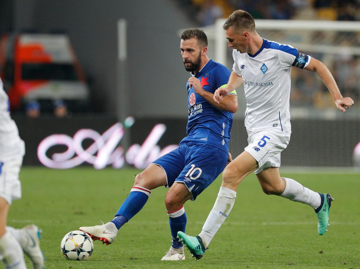 欧冠集结日走向成谜；阿贾克斯远射贴柱；悬念犹存；训练强度明显提升的简单介绍