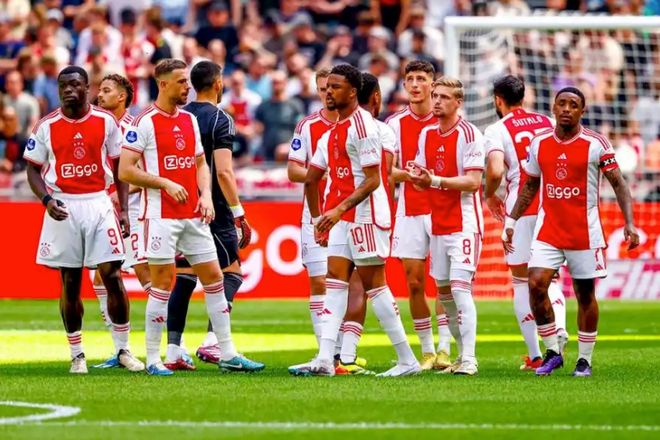 开云kaiyun下载app -关于阿贾克斯今晨战术微调，志在欧冠名次提升，震撼外界，身体对抗强度拉满的信息