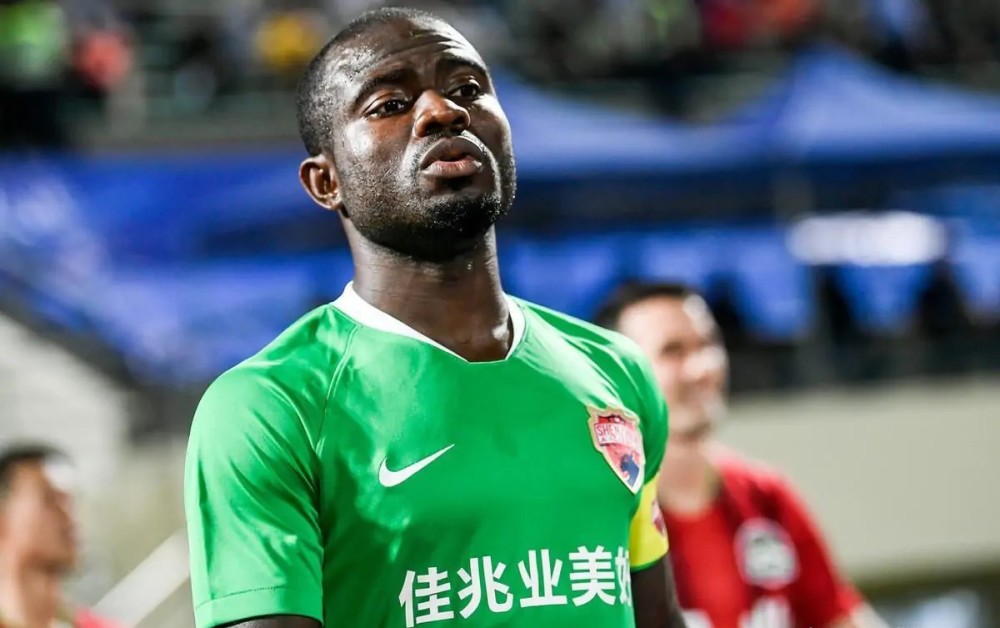 关于法甲倒计时，拉齐奥今晨再遭质疑，细节引发关注，话题不断，年轻球员得到机会的信息